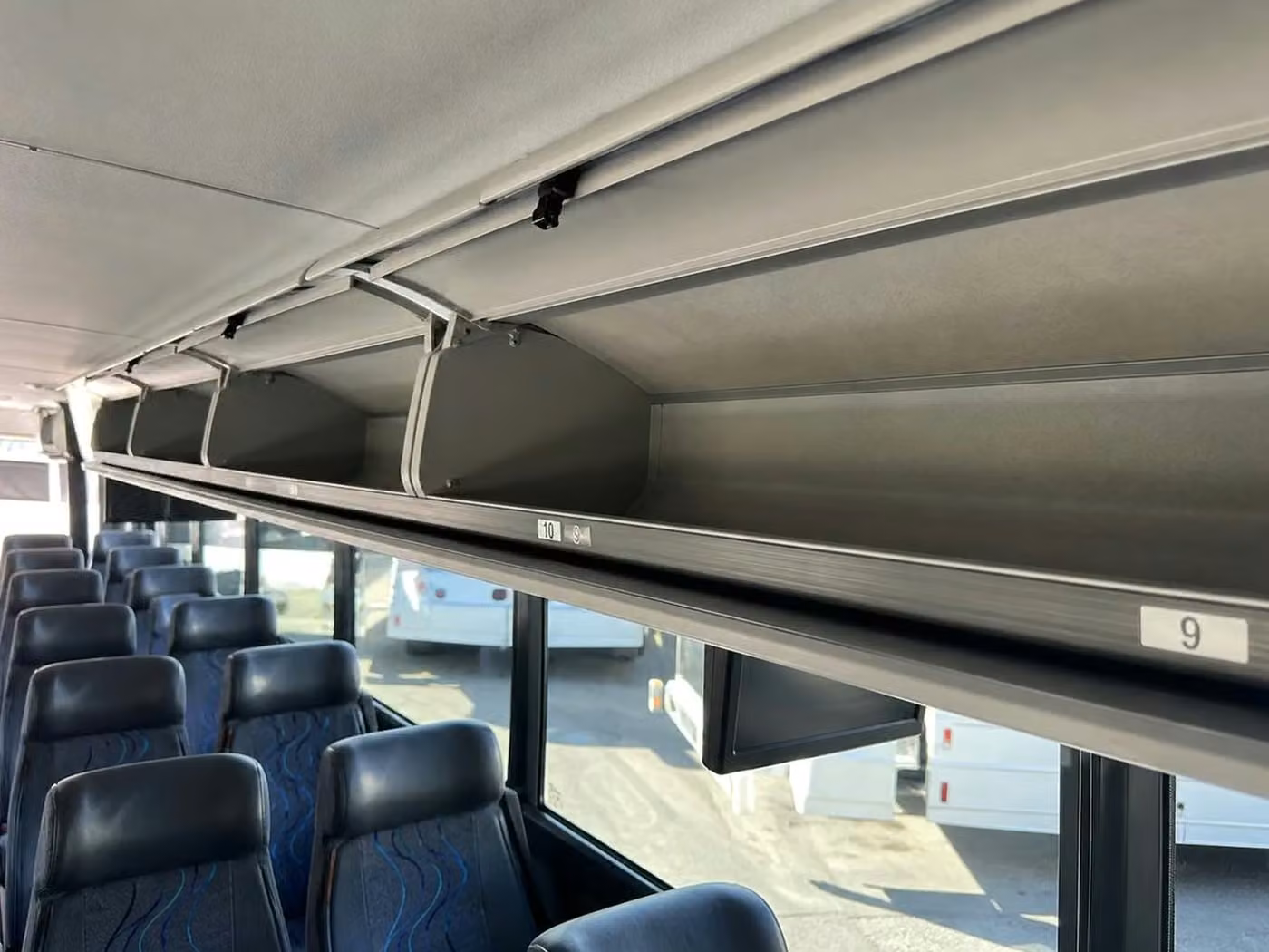 royal palm beach 18 passenger minibus overhead storage