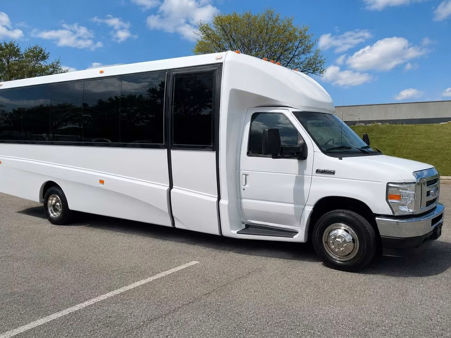 royal palm beach 20 passenger minibus rental