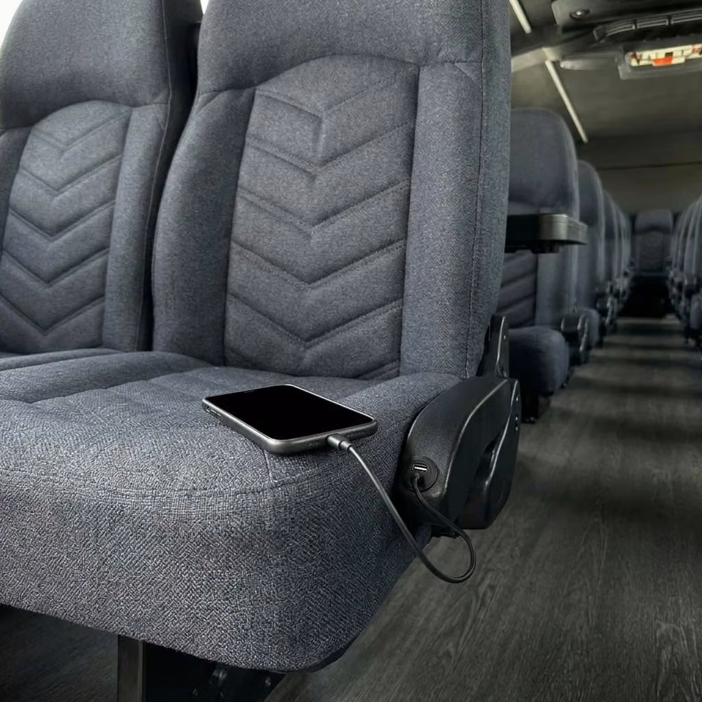 royal palm beach 25 passenger minibus usb charging