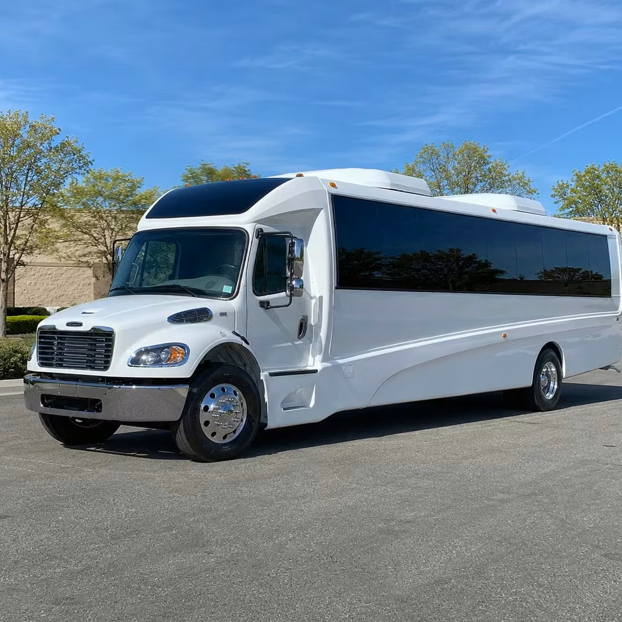 royal palm beach 28 passenger minibus rental