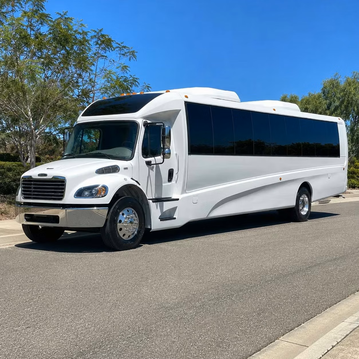 royal palm beach 35 passenger minibus rental