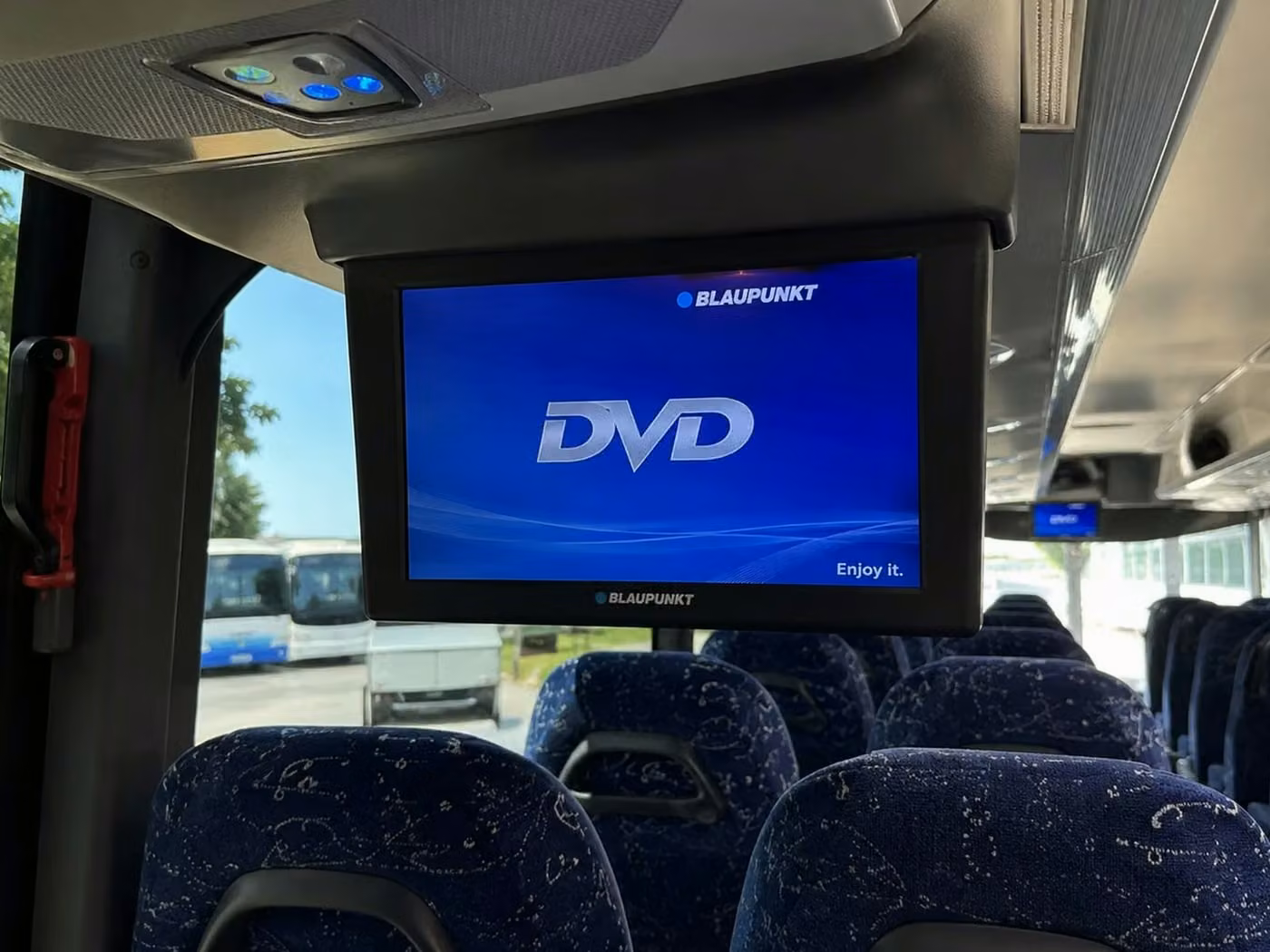 royal palm beach 56 passenger charter bus tvs