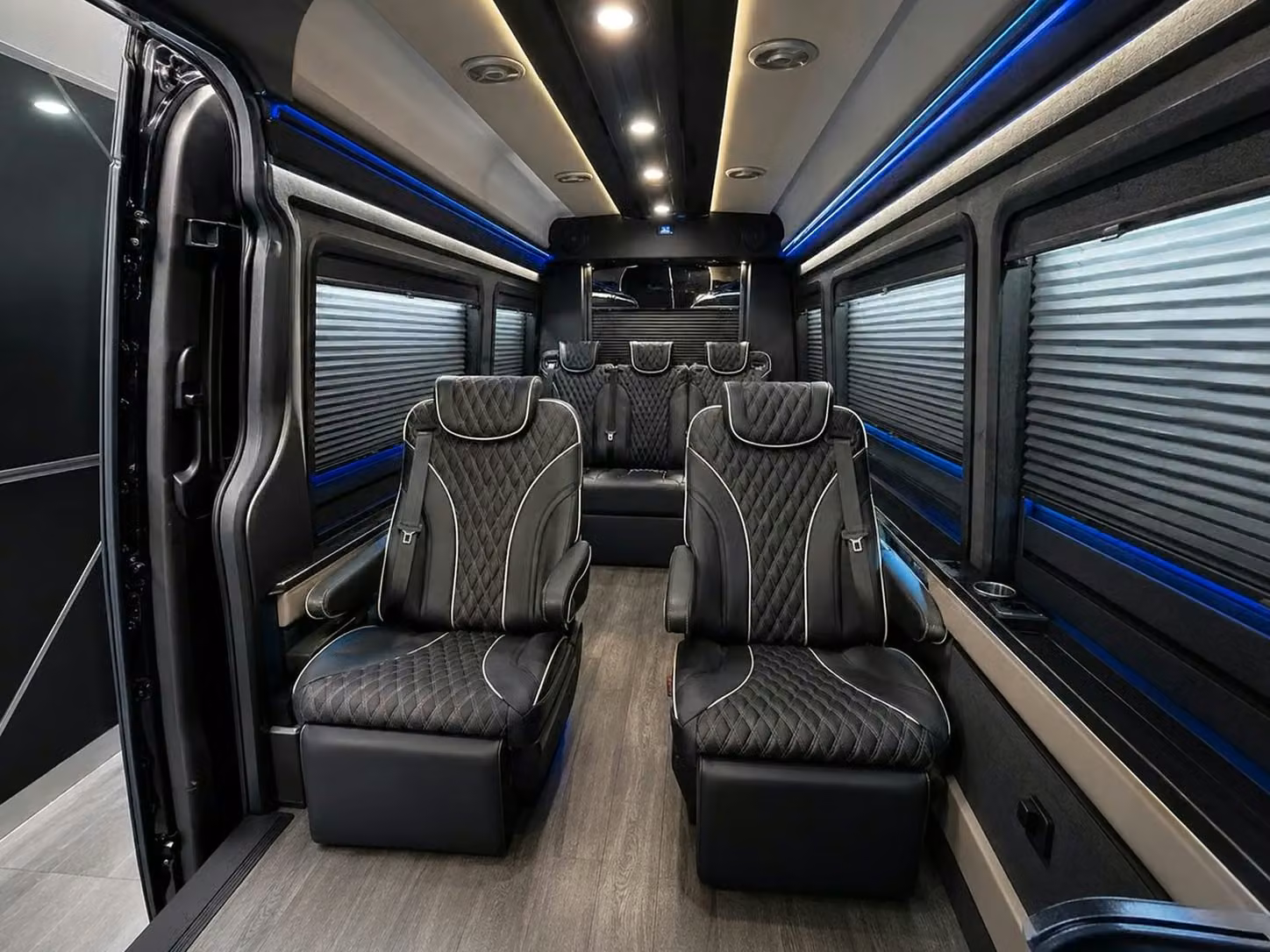 royal palm beach airport to cruise port shuttle bus rentals